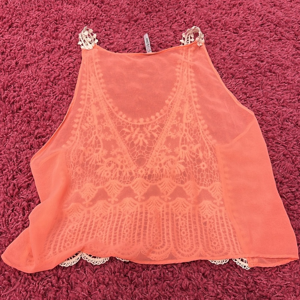 Cute Top - Picture 5 of 5
